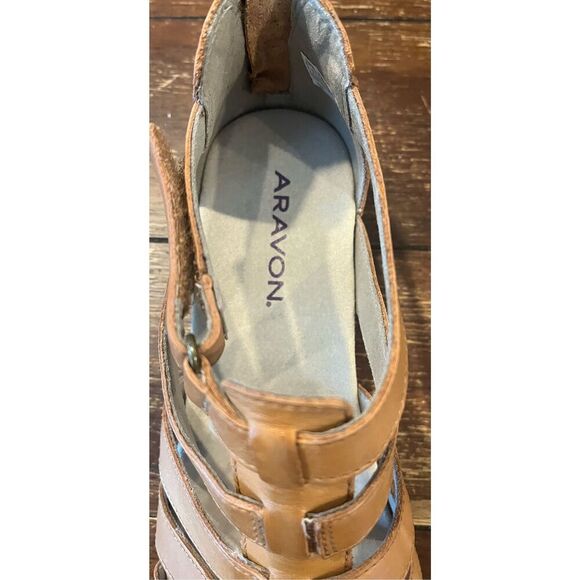 Aravon Women's Abbey Gladiator Flat Sandal - 9 - Picture 5 of 8